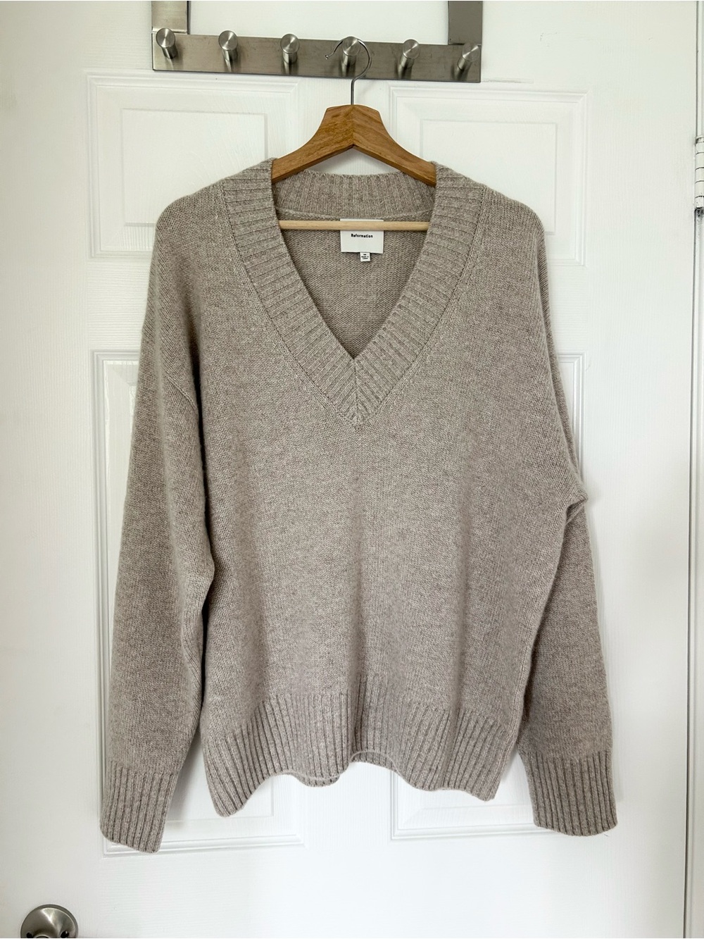 Reformation Jadey Cashmere Oversized V-neck Sweater